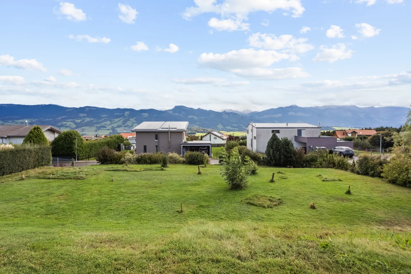 Building plot with valid permit and construction project - Photo 10 of 10