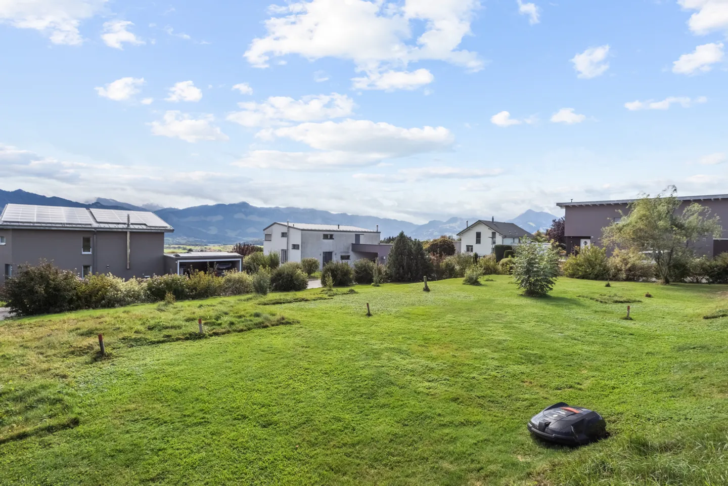 Building plot with valid permit and construction project - Photo 9 of 10