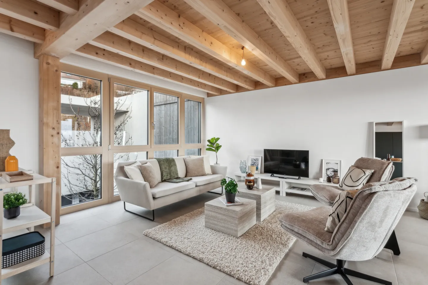 Wunderschöner zeitgenössischer Duplex mit Patio - Foto 3 von 13