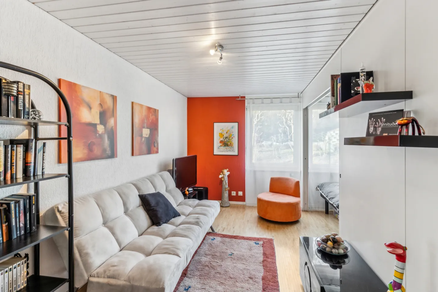 Beautiful 4.5 Room Apartment on the Garden Level - Photo 7 of 11