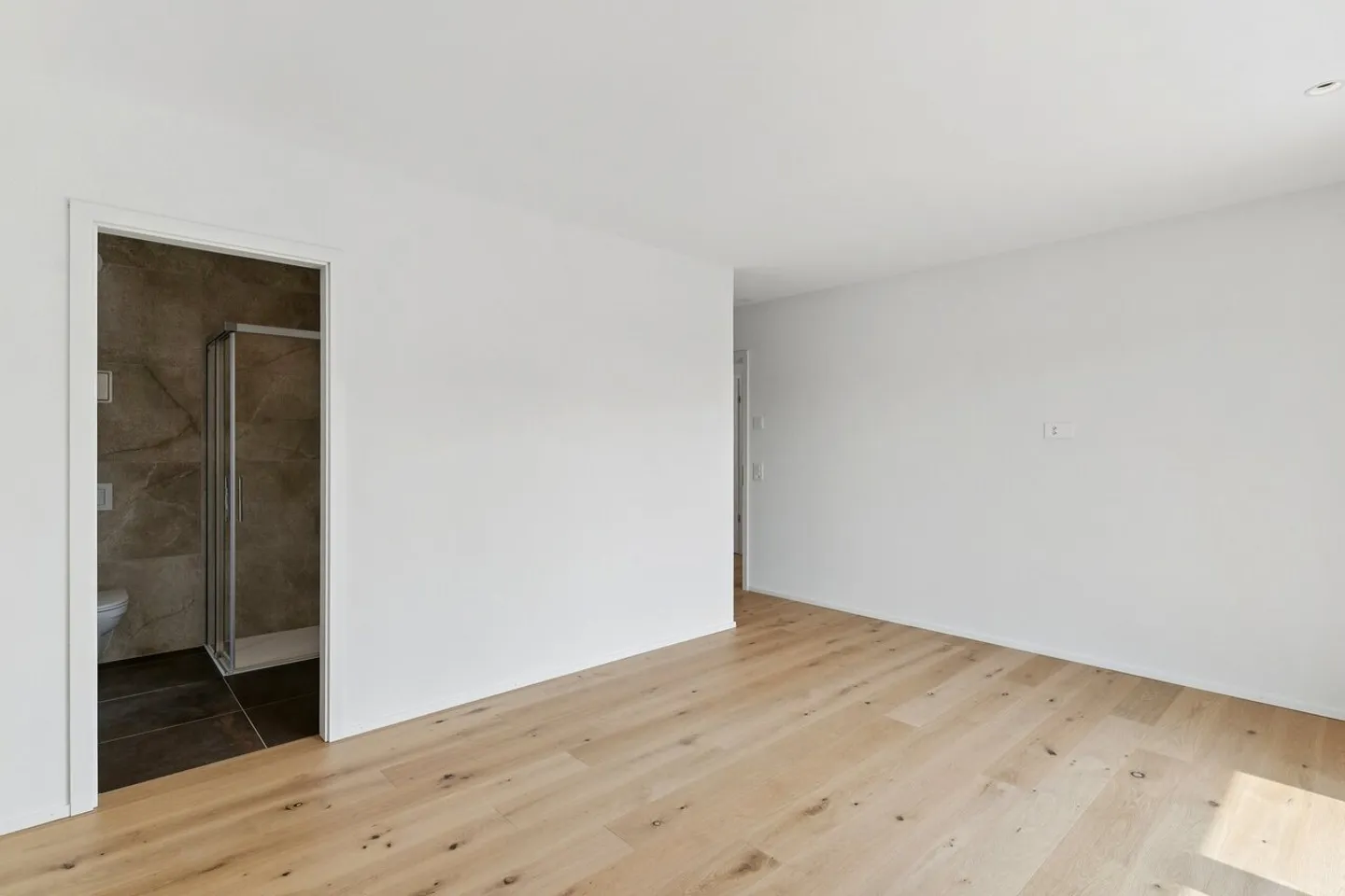 Exceptionnel attique avec vue panoramique dans un éco-quartier moderne - Photo 10 sur 13
