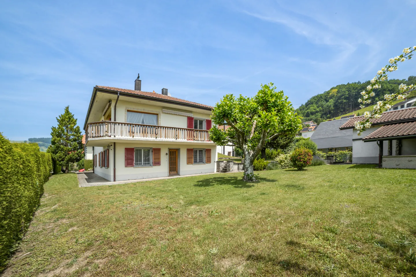 Affascinante casa da ristrutturare con potenziale di ampliamento - Foto 1 di 8