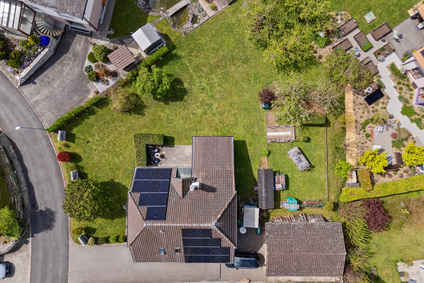 Casa familiare spaziosa in un contesto tranquillo e verdeggiante - Foto 10 di 10
