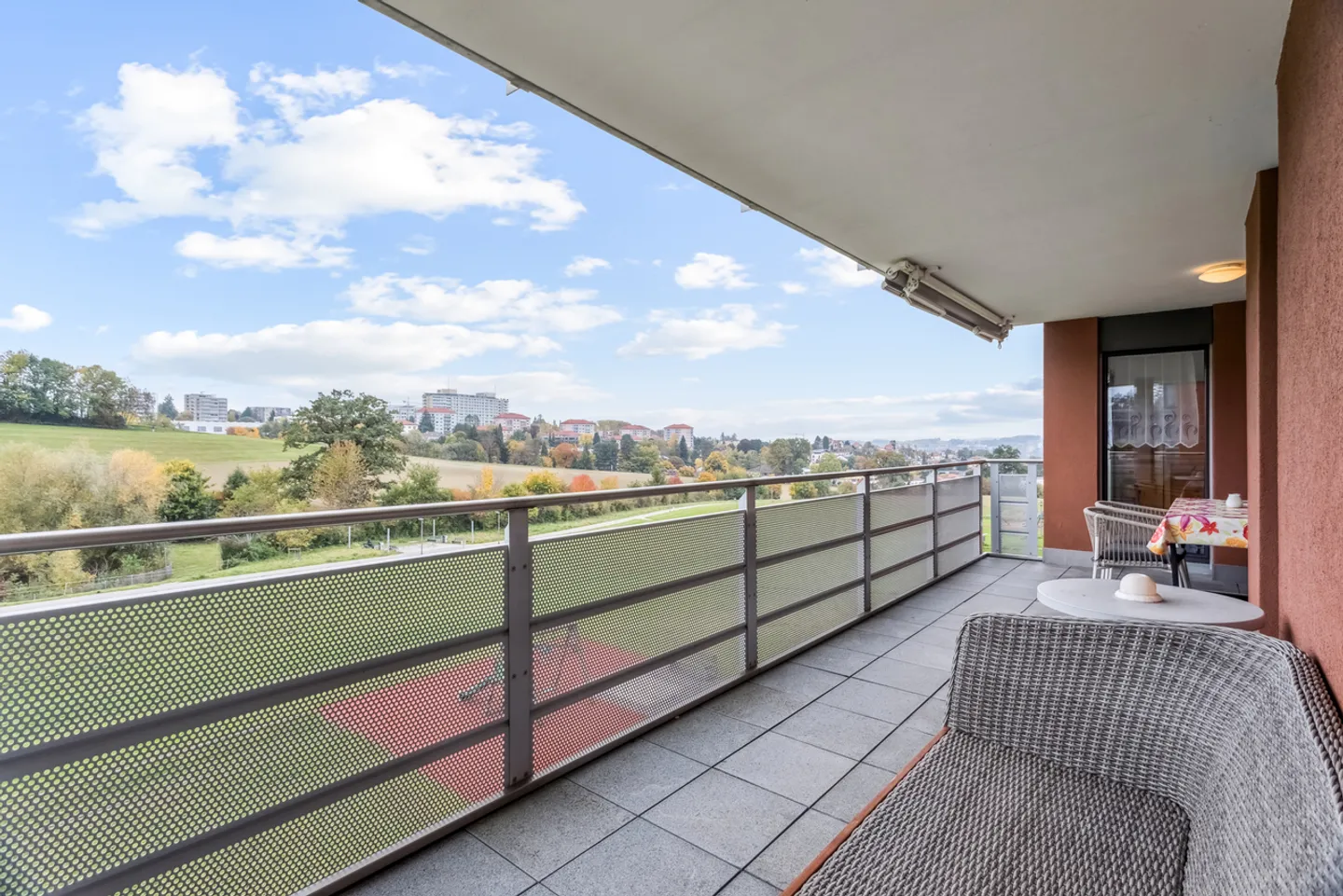 EXCLUSIVITY! Beautiful 3.5-room apartment in the heart of Cormanon - Photo 4 of 6