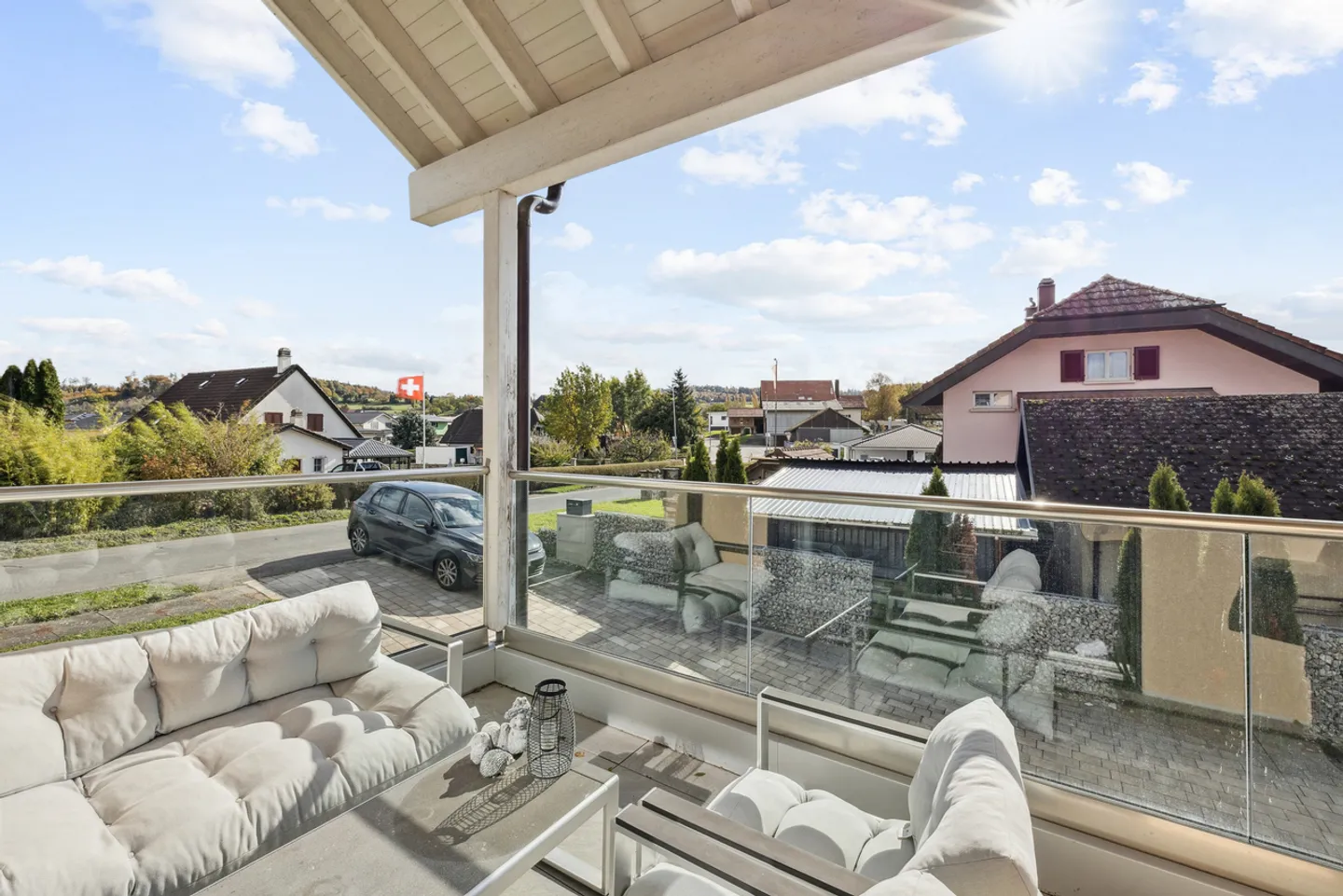 Helle Familienhaus, das in zwei Wohnungen unterteilt werden kann - Foto 5 von 10