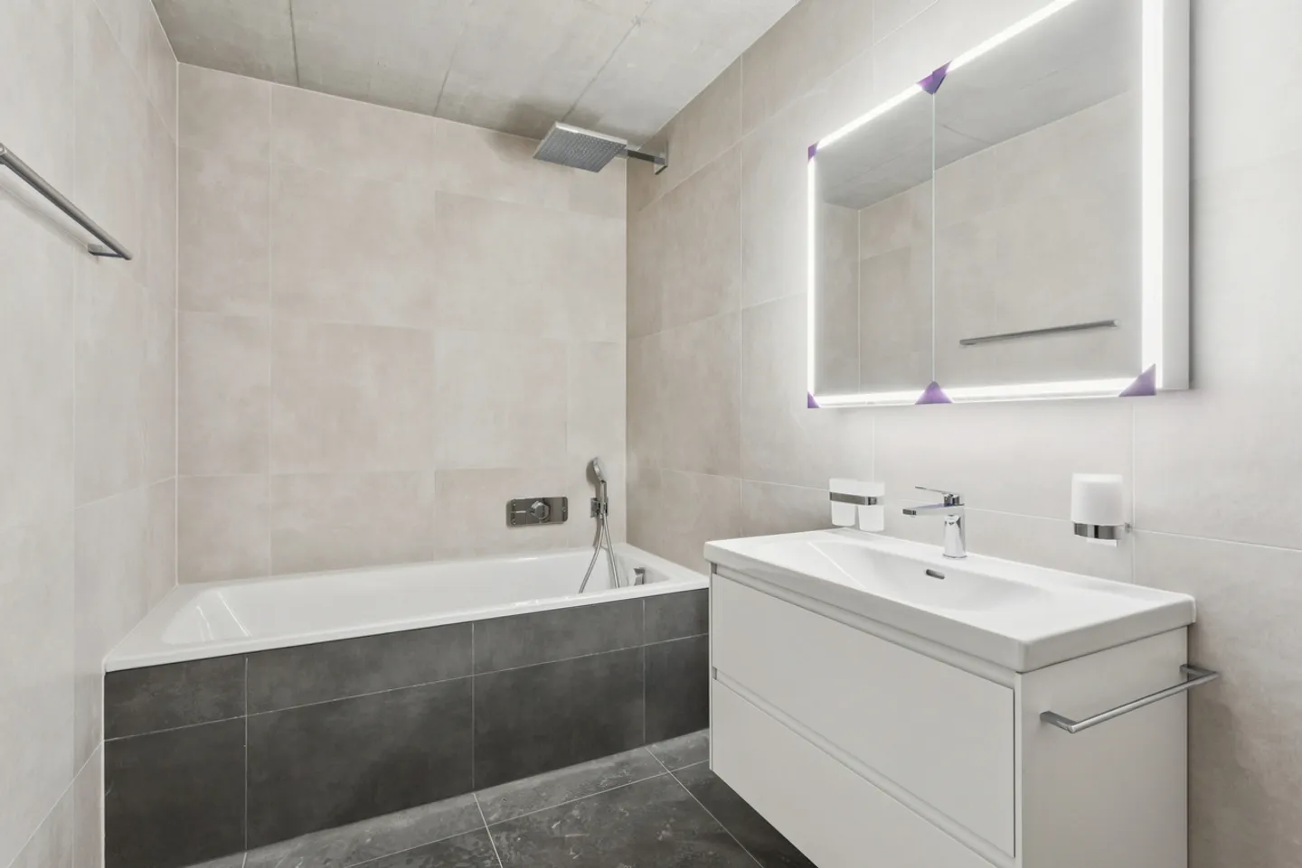 ESCLUSIVITÀ! Magnifico appartamento nuovo di 5.5 locali a Belfaux - Foto 6 di 10