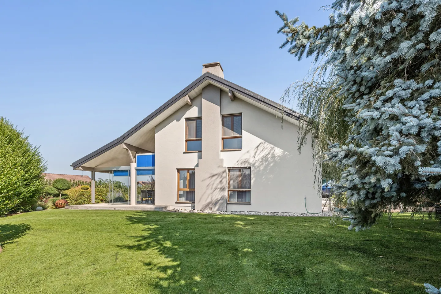 Elegante Familienvilla im Herzen von Cugy - Foto 1 von 10