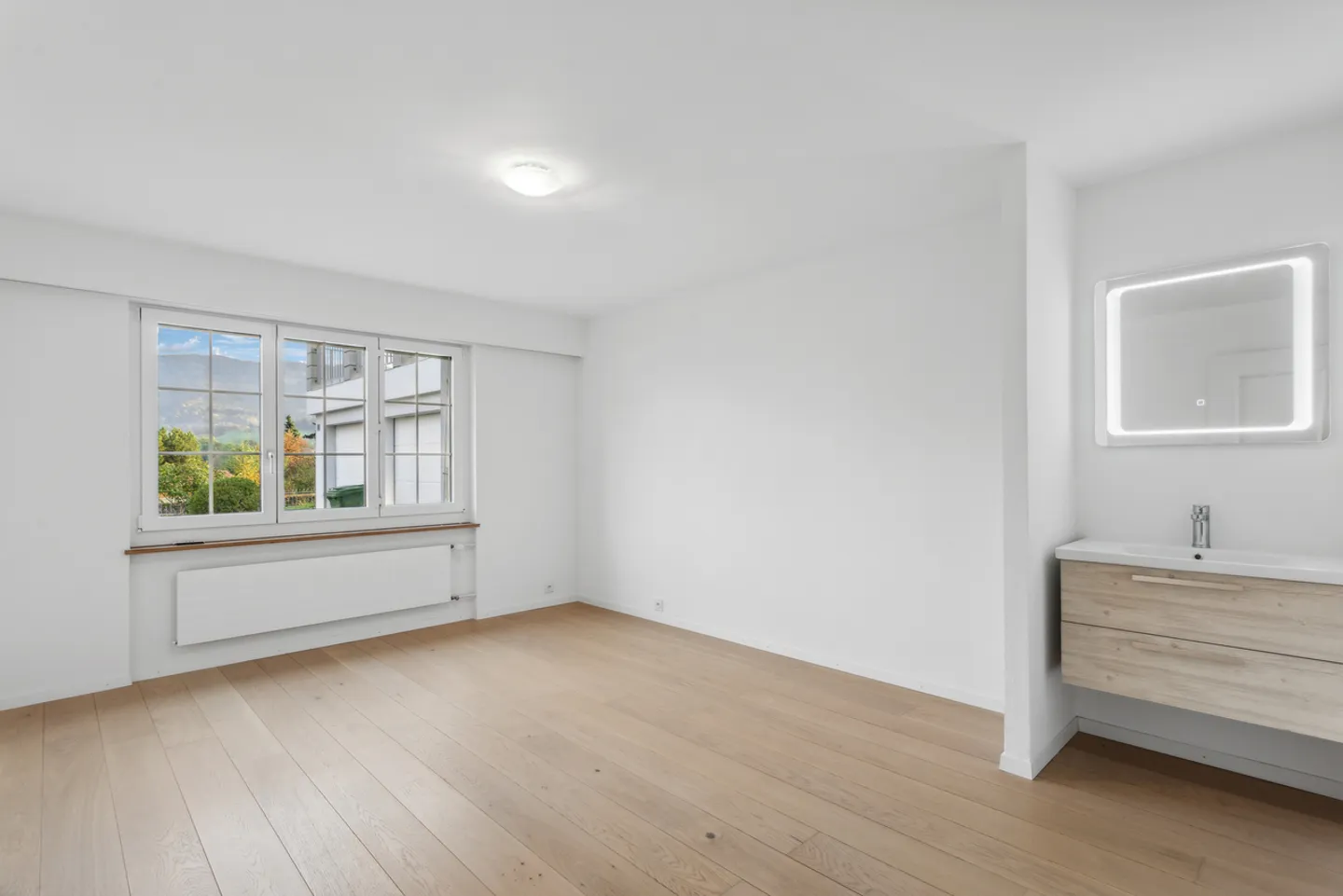 Außergewöhnliches Anwesen am Waldrand mit separatem Wohnraum - Foto 10 von 13