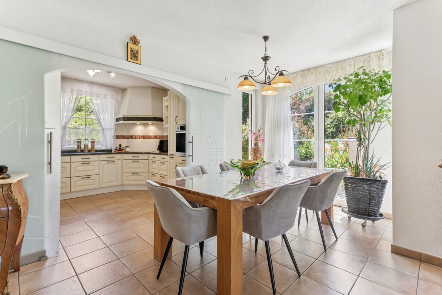 Bella casa con due appartamenti indipendenti alle porte di Friburgo - Foto 2 di 13