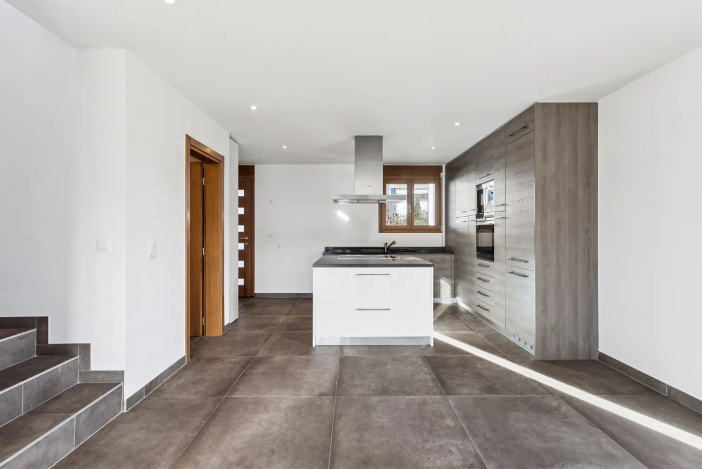 4,5-Zimmer angrenzende Villa ideal für eine Familie - Foto 6 von 13