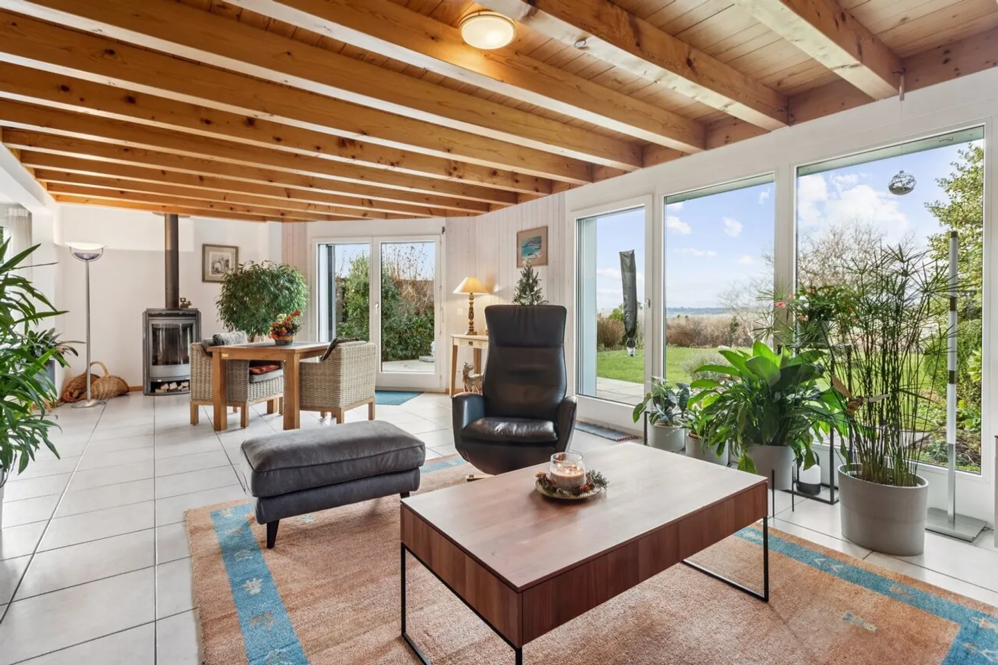 Une maison pensée pour grandir, vivre et s'épanouir - Photo 1 sur 12