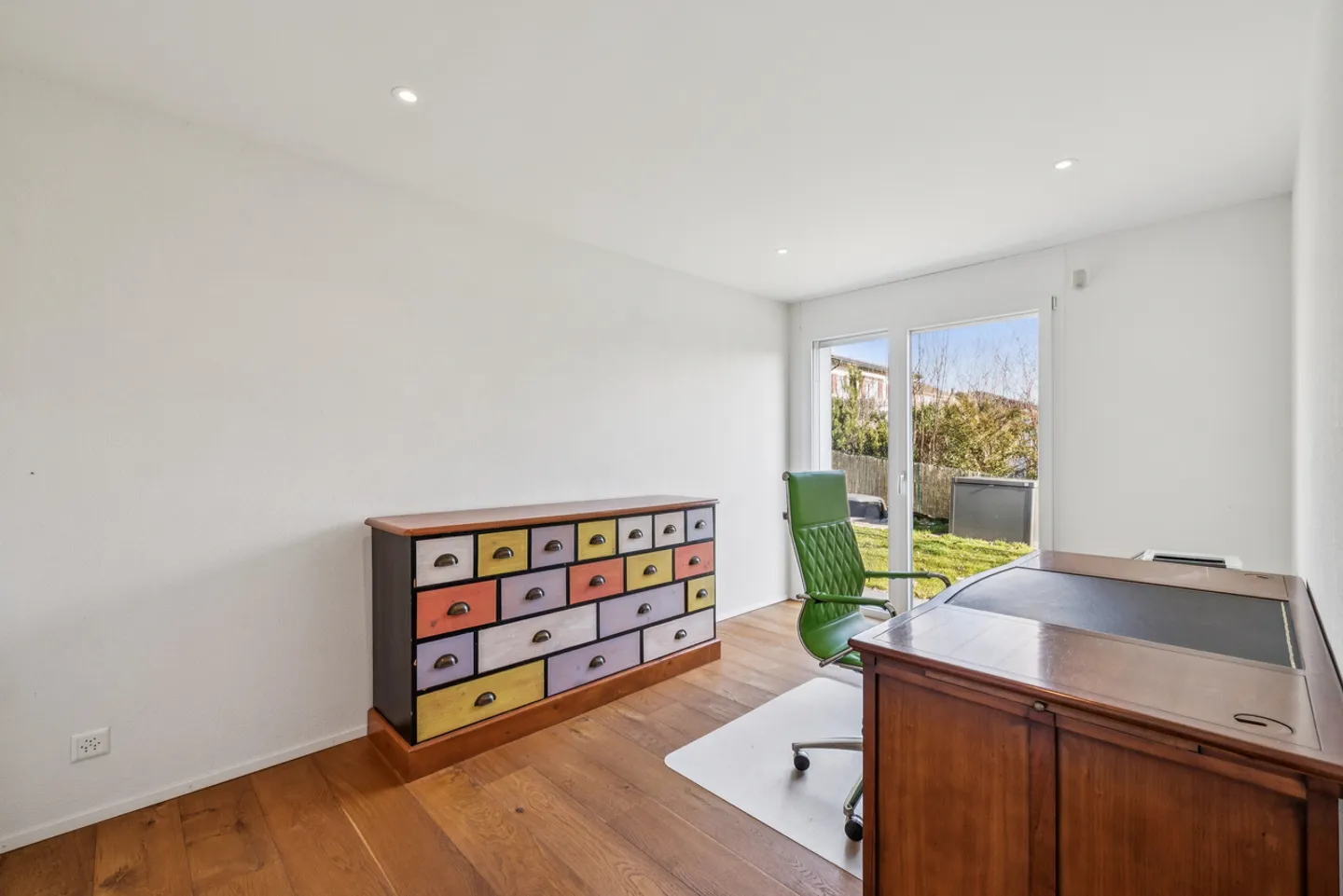 Wunderschöne individuelle Villa mit zeitgenössischem Design - Foto 9 von 13