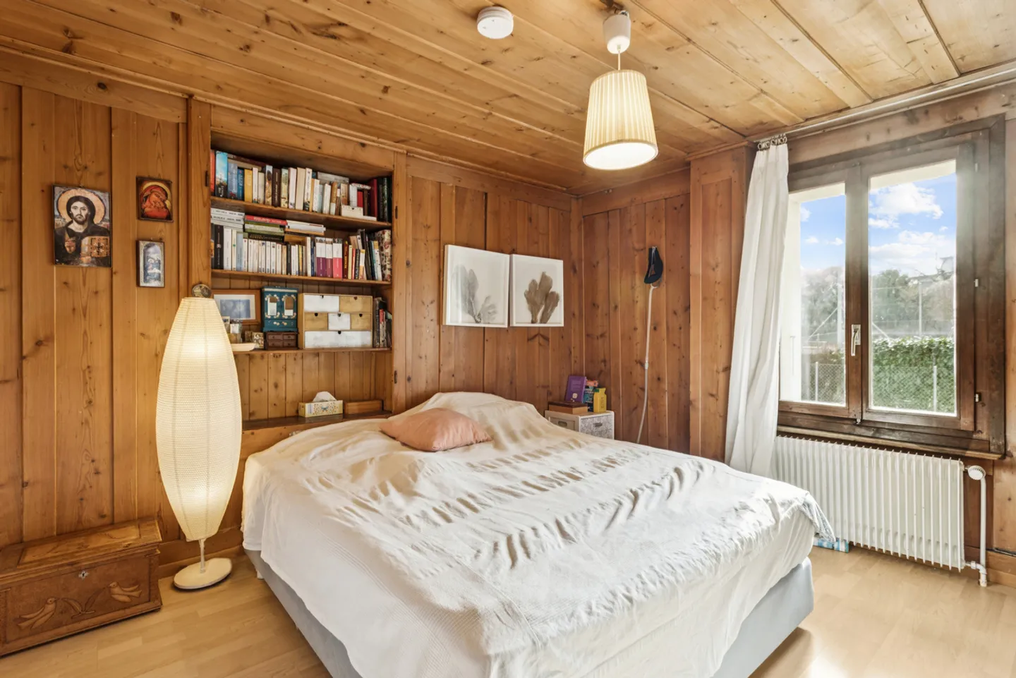 Building with two apartments in the center of the village - Photo 8 of 13