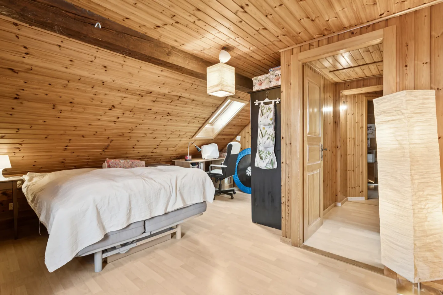 Building with two apartments in the center of the village - Photo 11 of 13