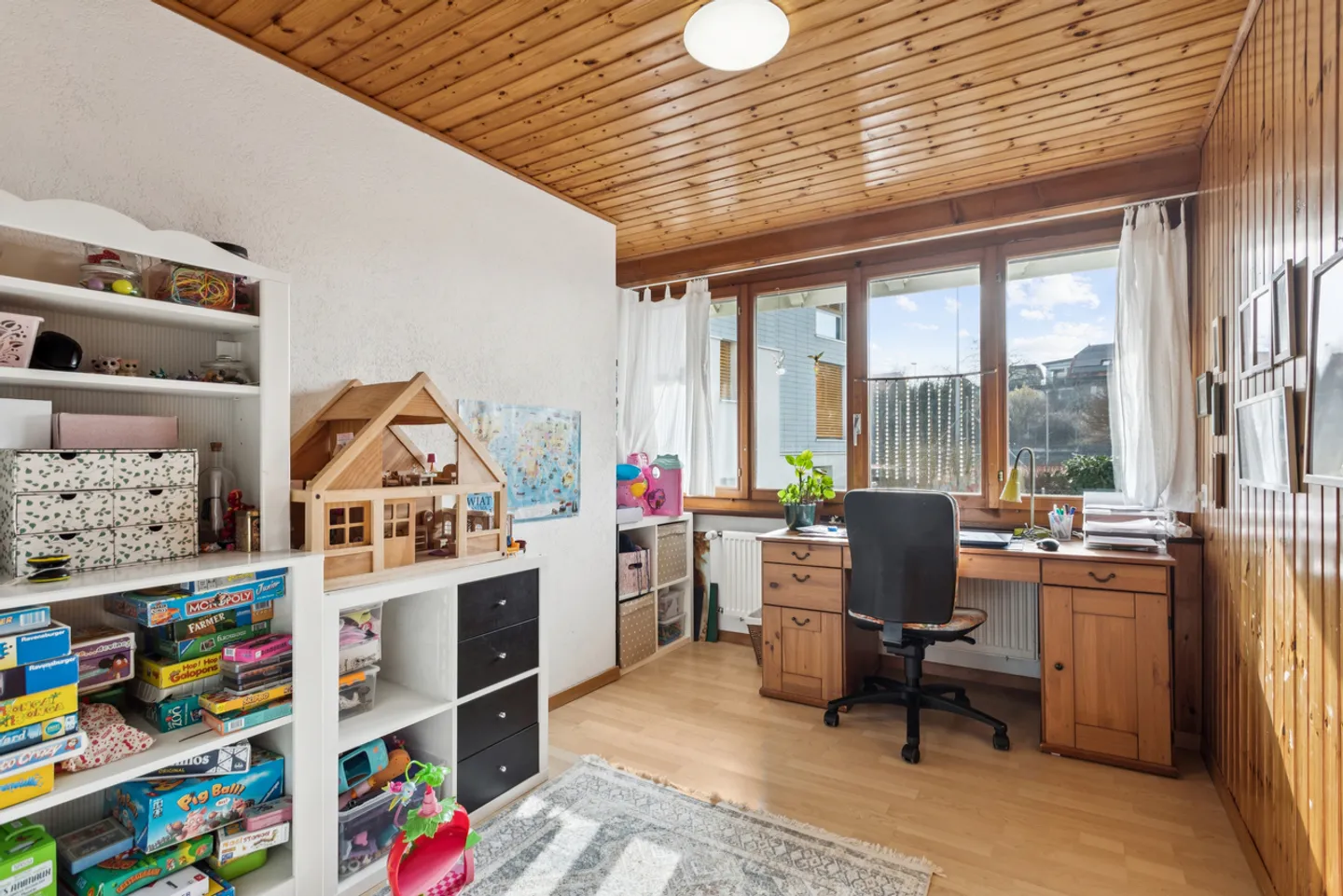 Building with two apartments in the center of the village - Photo 9 of 13