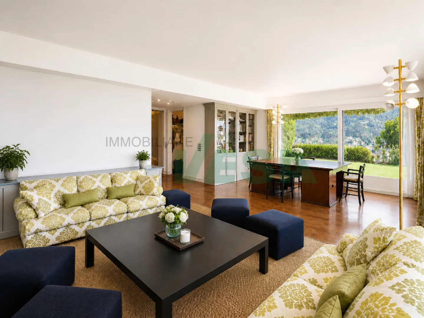 Splendido attico 6,5 locali con fantastica vista lago e bel giardino - Photo 4 of 11