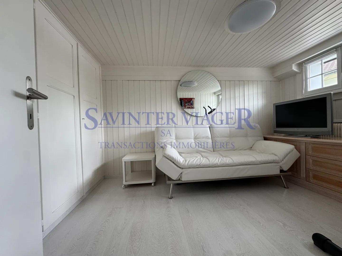 Charming villa ideally located in Commugny - Photo 11 of 13