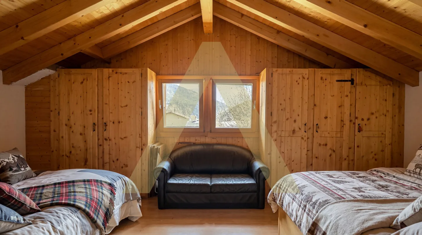 Chalet with independent studio in the heart of Ayent - Photo 5 of 10