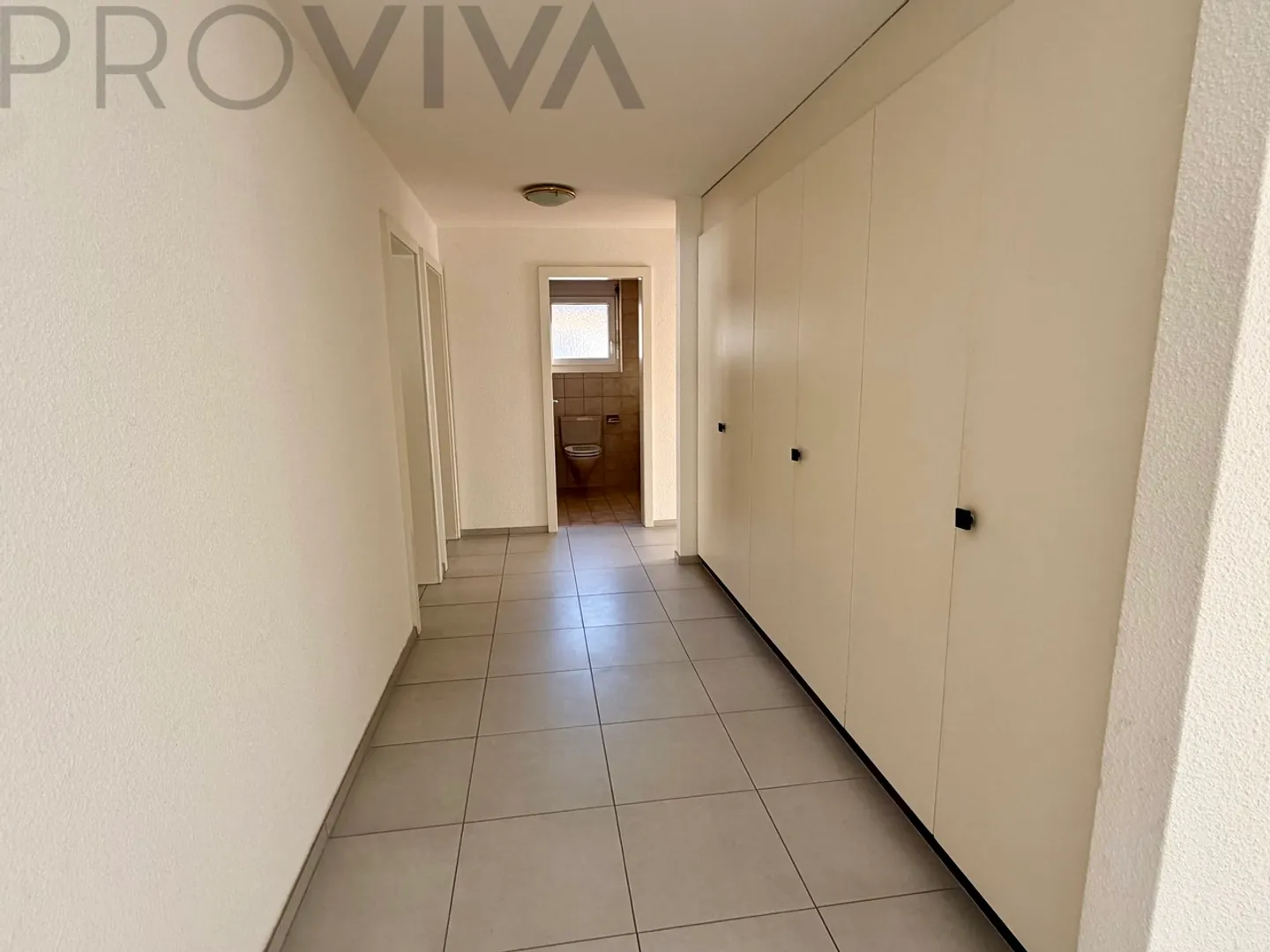 Rêve de maison pour les familles : ensoleillé, moderne et spacieux à Baltschieder - Photo 6 sur 10