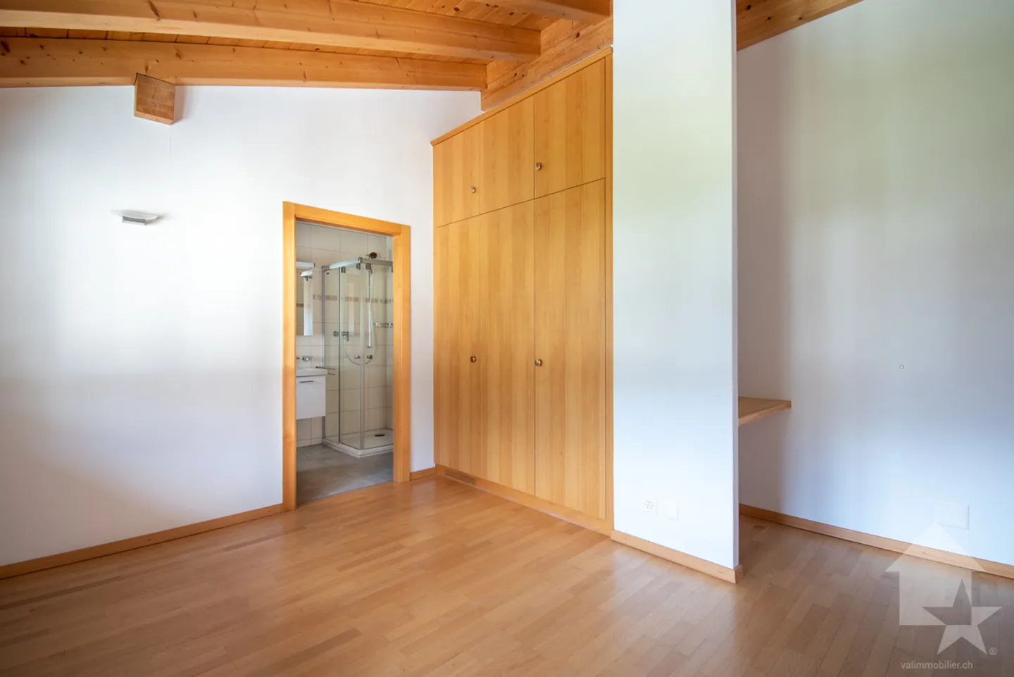 Mollens, appartement 3.5 pces sous les toits, entre nature et montagne - Photo 7 sur 13