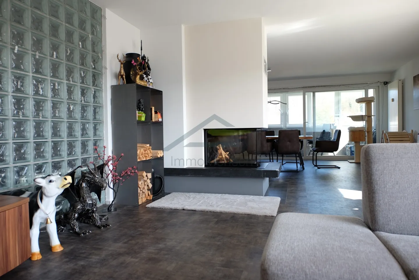 appartement spacieux et lumineux de 6,5 pièces au dernier étage avec vue dégagée - Photo 11 sur 13