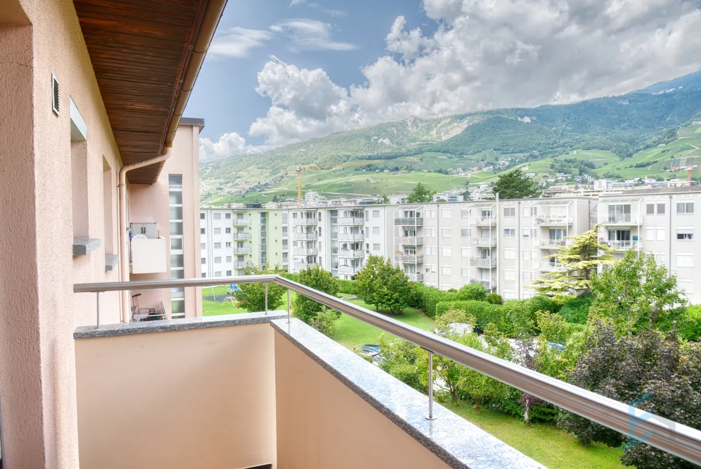 A LOUER Bel appartement de 4 ½ pièces au Sud de la ville de Sierre - Photo 10 sur 12