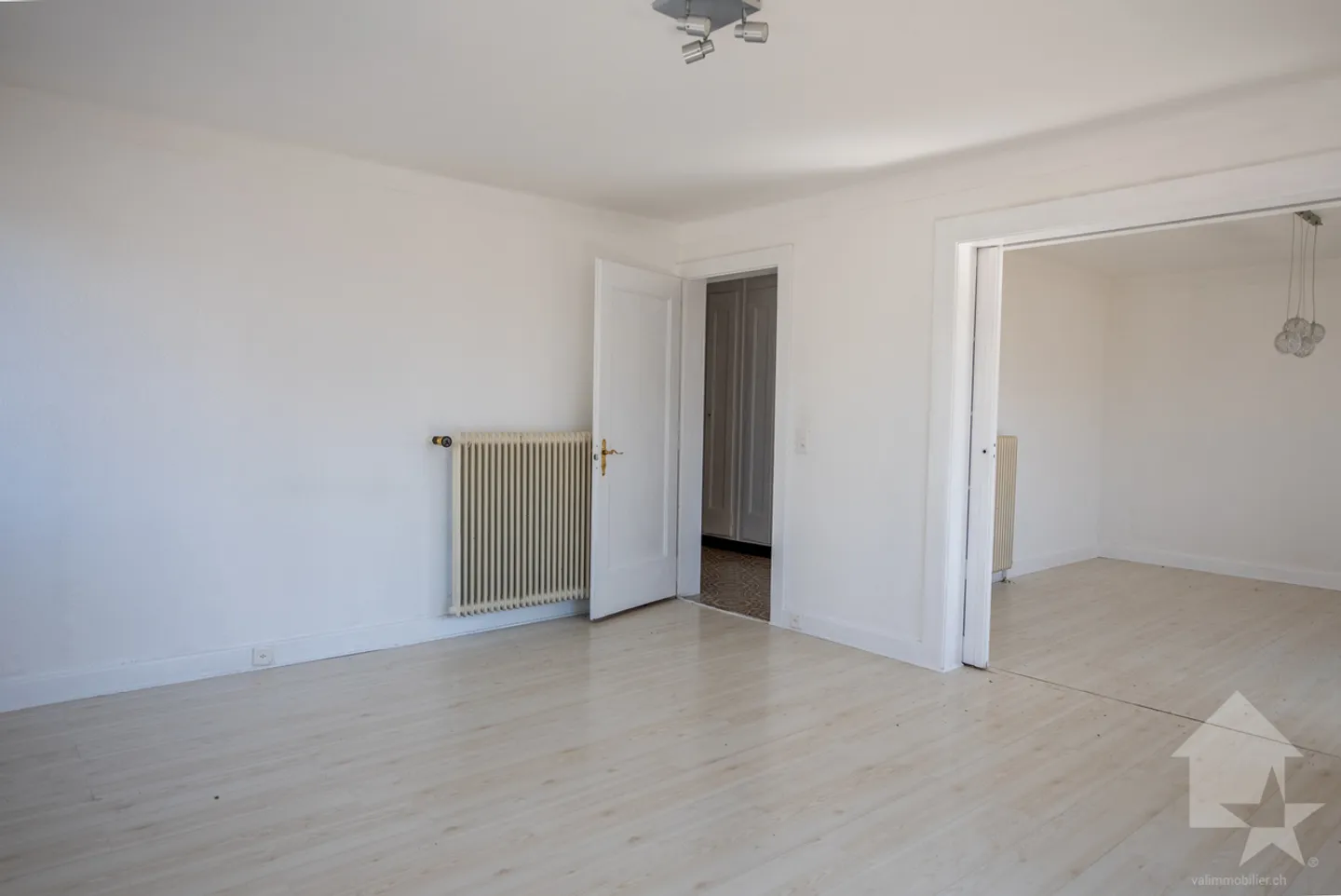 Appartamento di 5.5 locali + fienile/garage, splendida vista, tranquillo, soleggiato - Foto 6 di 13