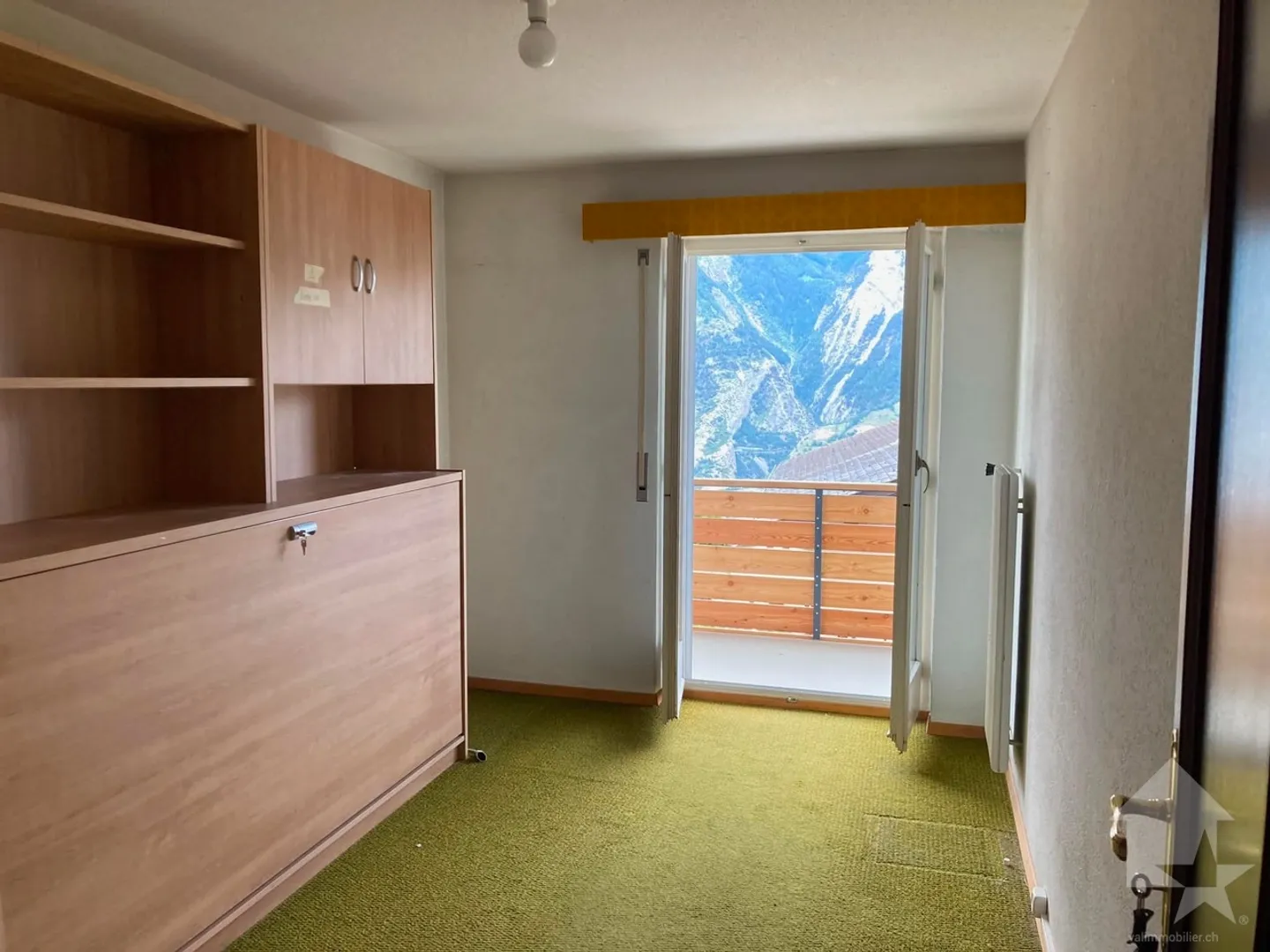 Spacious 4.5-room apartment of 108 m2, 2 balconies, view of the Alps - Photo 3 of 13