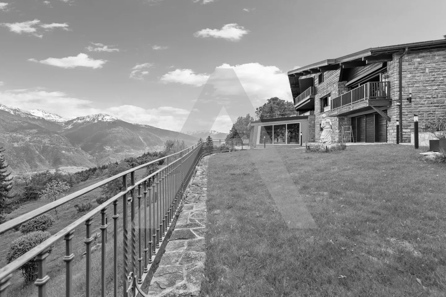 Chalet exclusif avec Spa - Photo 1 sur 8