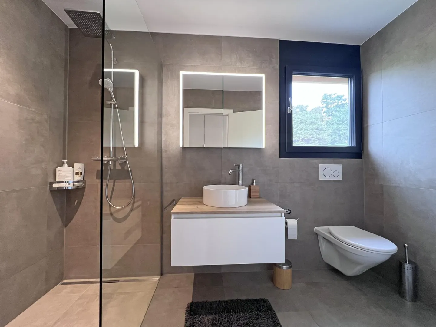 Maison mitoyenne contemporaine de 4.5 pièces - Photo 8 of 12