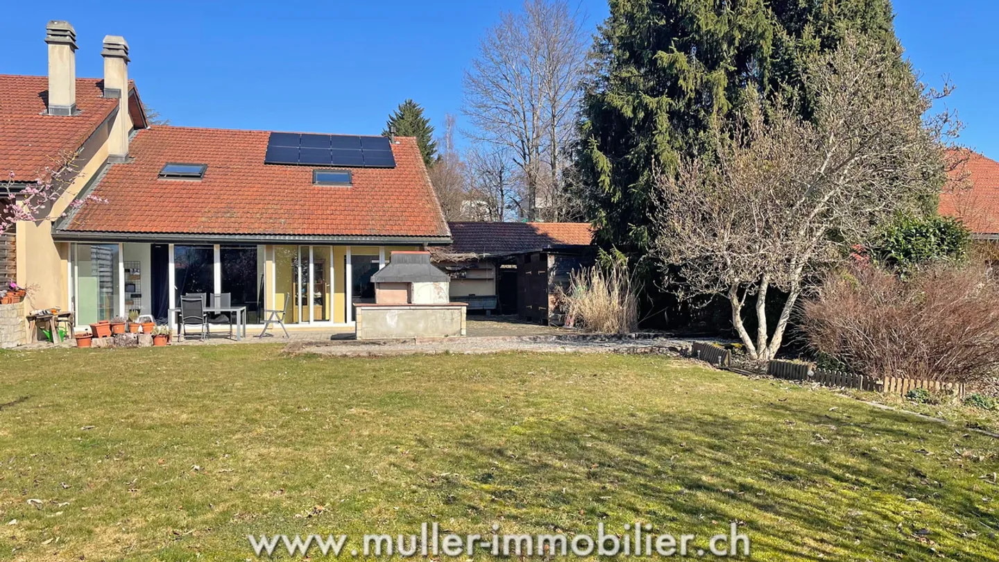 Sympathische angrenzende Villa in Gruyère - Foto 11 von 13
