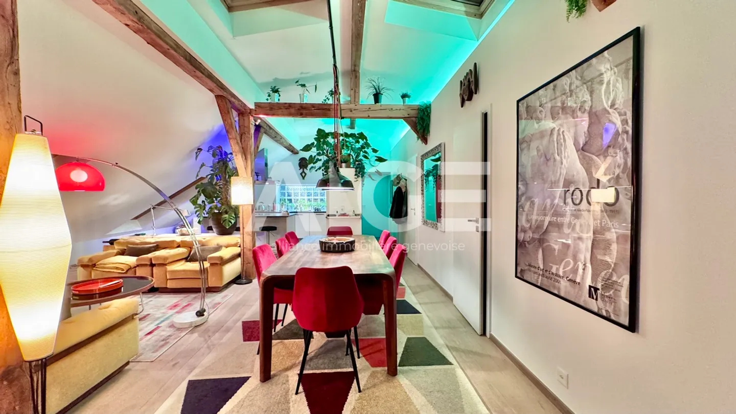 5 rooms with parking in Pâquis - Photo 1 of 8