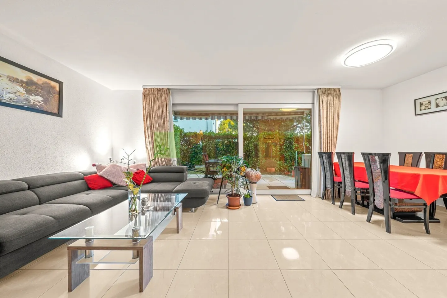 Appartement familial en rez-de-jardin avec terrasse - Foto 2 von 5