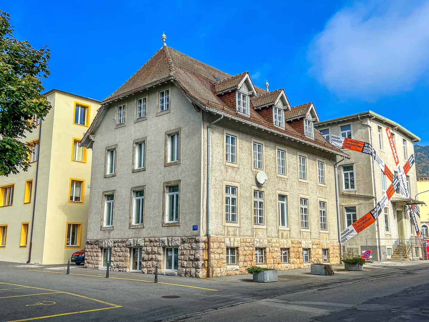 Spacieux appartement PPE de 3.5 pièces à rénover Au coeur de Ste-Croix - Foto 12 di 13