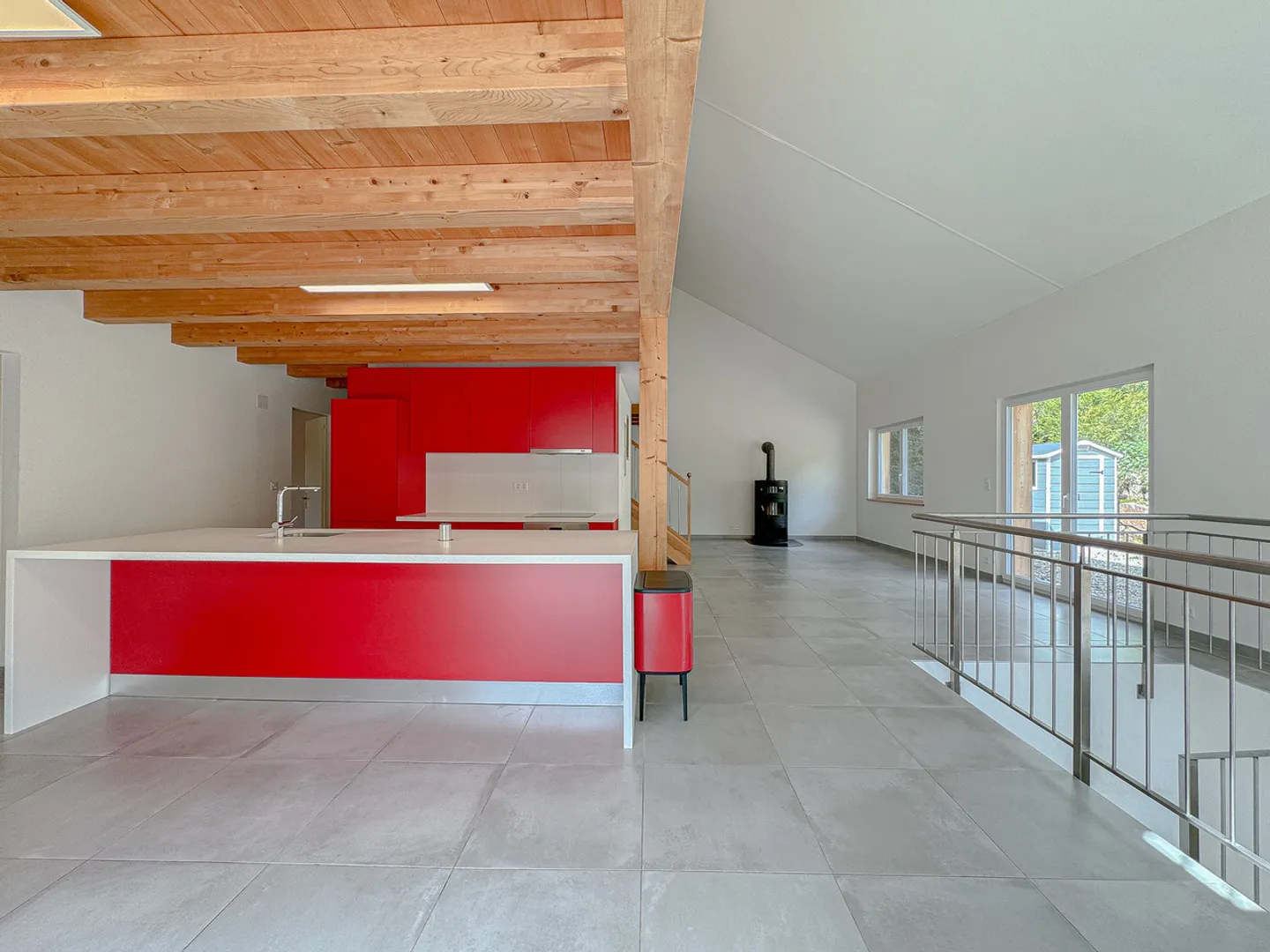 Maison mitoyenne de 2 logements entièrement rénovée Avec 4 garages - Foto 2 von 13