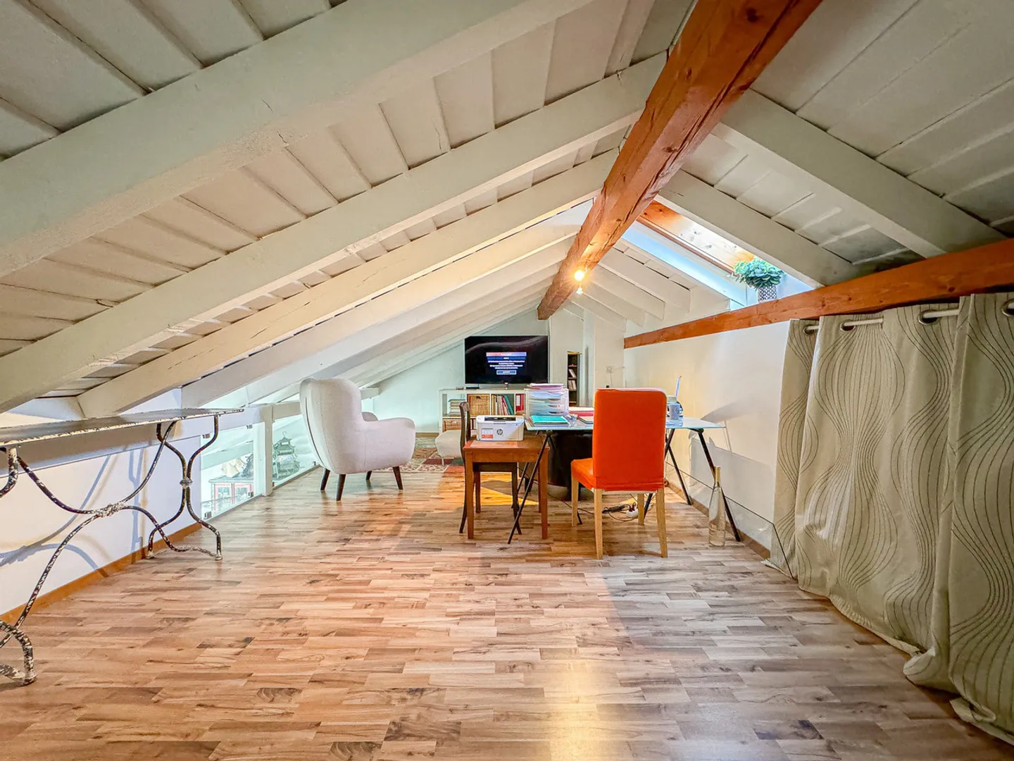 Spacieux duplex PPE de 4.5 pces dans maison villageoise Grand jardin - Photo 3 of 13