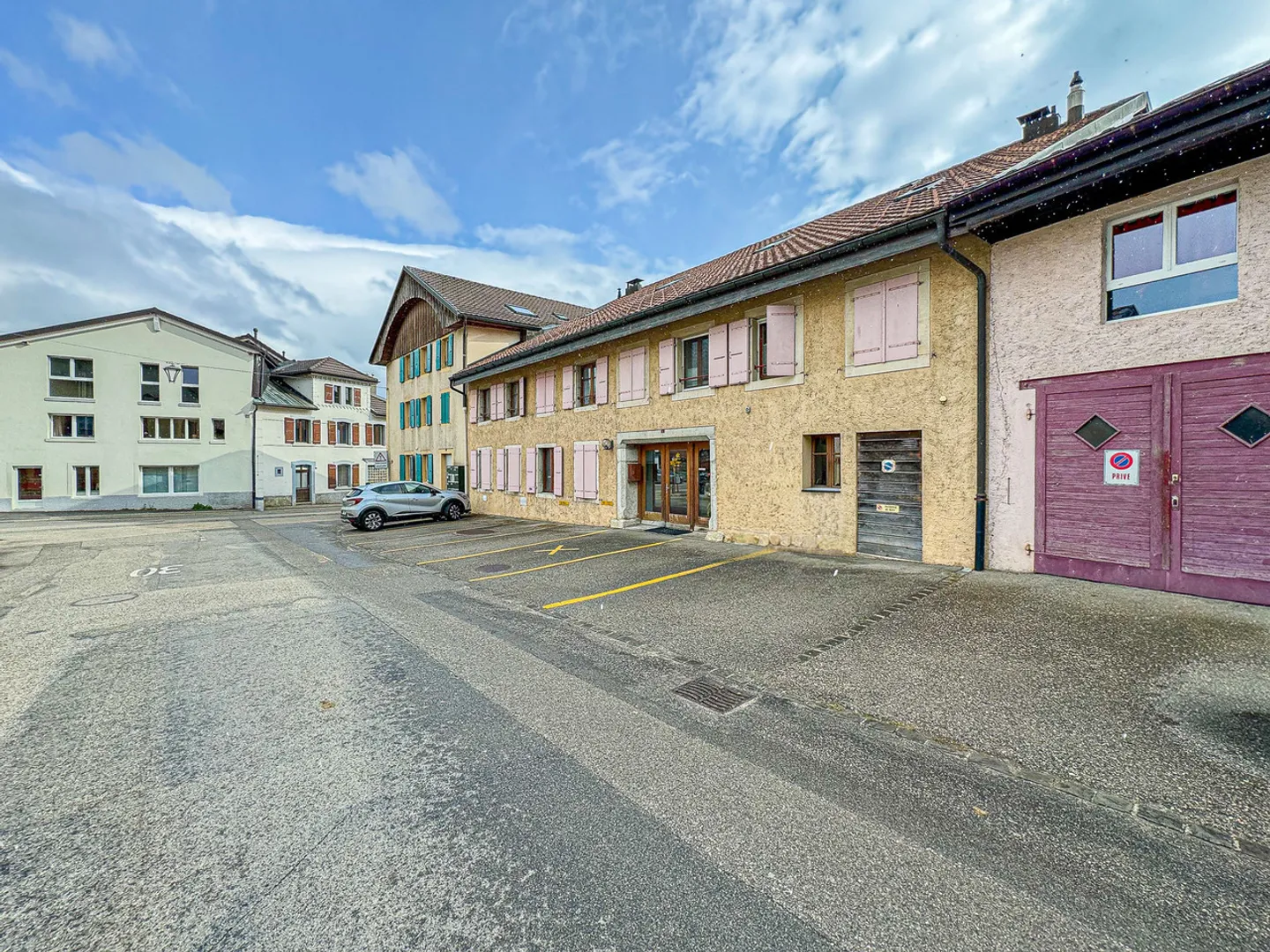 Spacieux duplex PPE de 4.5 pces dans maison villageoise Grand jardin - Photo 4 of 13