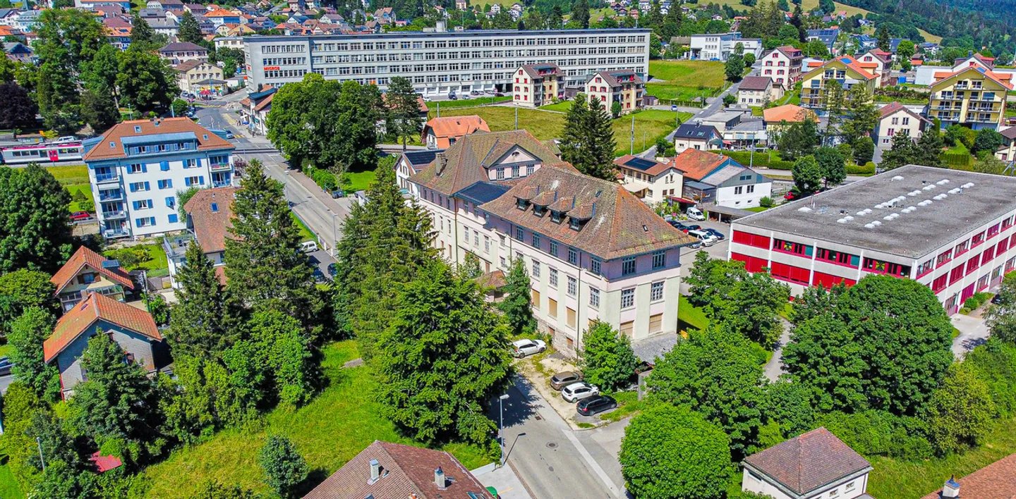 Immeuble industriel historique au coeur de Ste-Croix - Foto 3 von 13