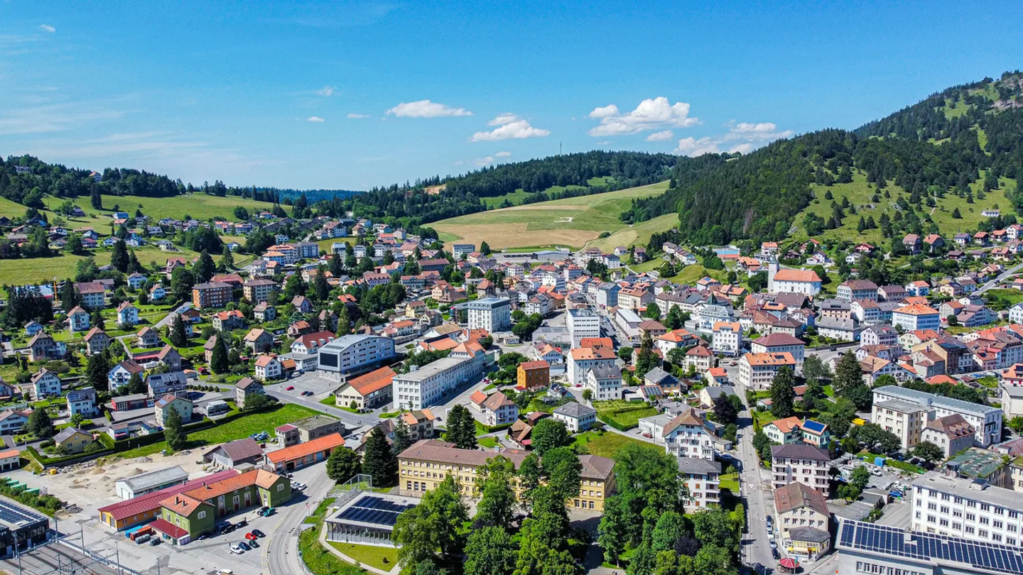 Immeuble industriel historique au coeur de Ste-Croix - Foto 4 von 13