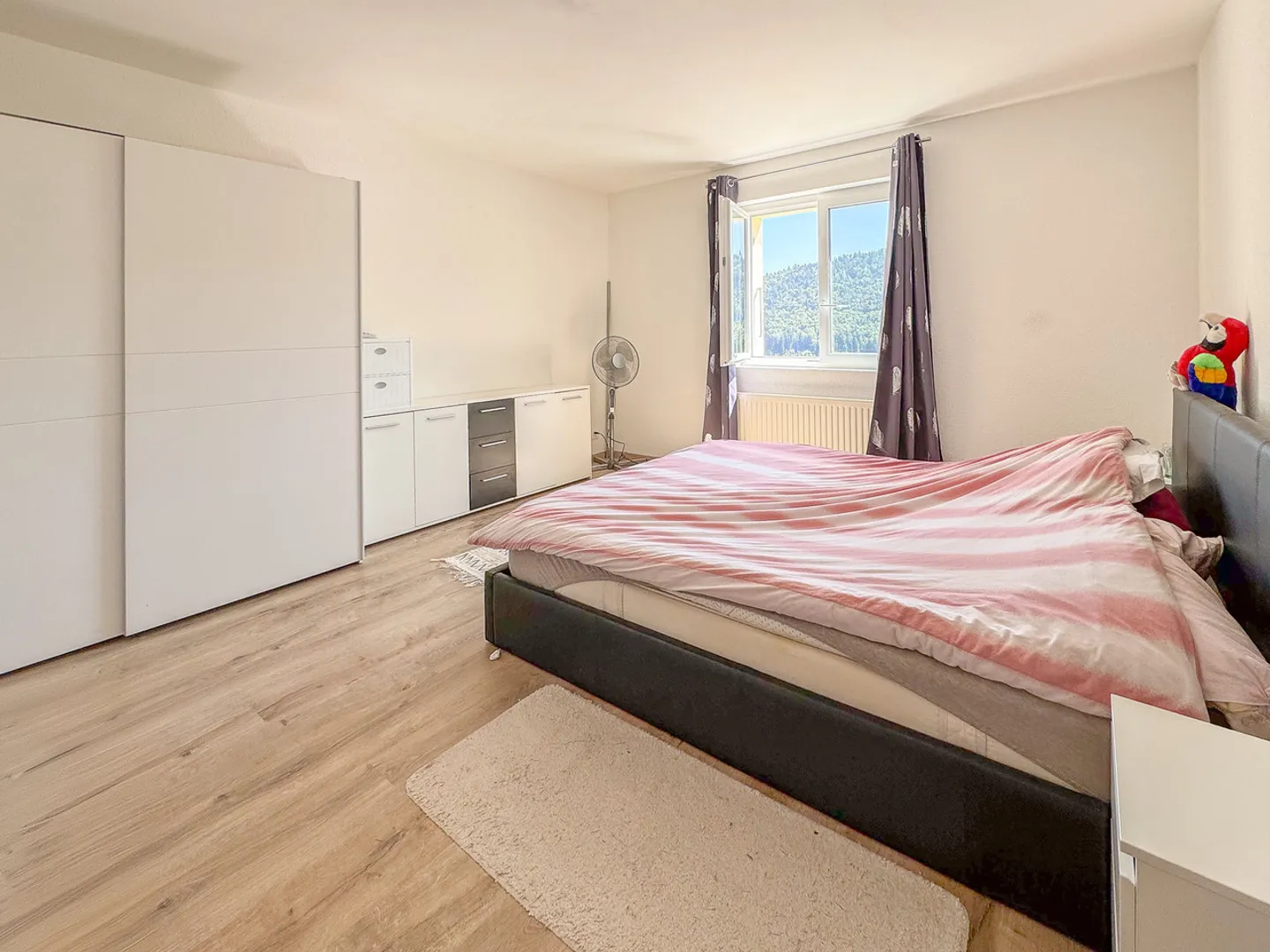 Spacieux appartement PPE de 6.5 pièces avec balcon Vue sur les Alpes - Foto 10 di 13