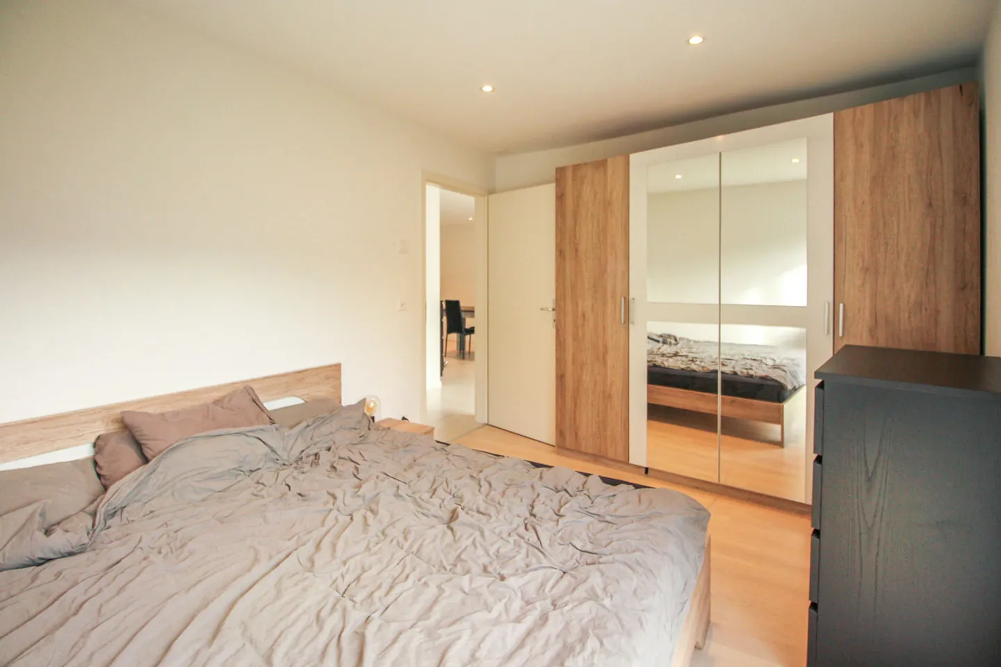 Appartement PPE de 2.5 pces au 1er étage avec ascenseur - Photo 6 of 11