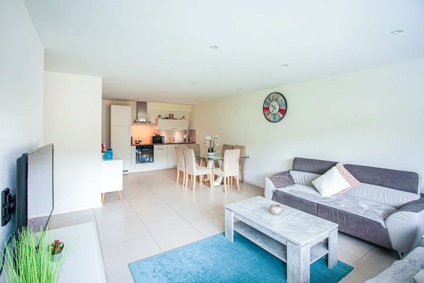 Appartement PPE de 2.5 pces au 1er étage avec ascenseur - Photo 4 of 11