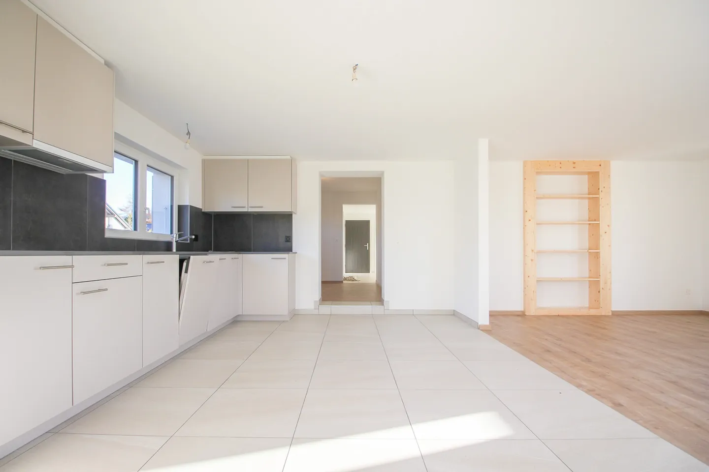 Appt de 5 pces entièrement rénové avec terrasse et jardin - Foto 3 von 13