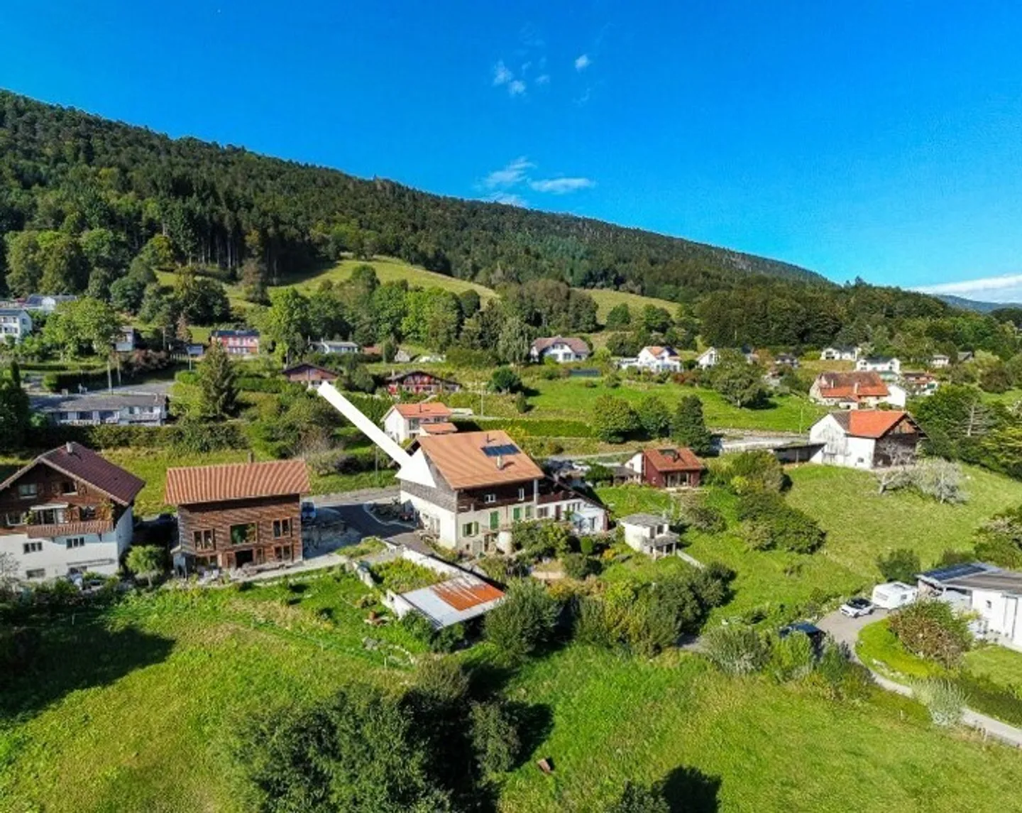 Ferme à rénover avec potentiel pour 7 logements Magnifique vue - Foto 2 di 13