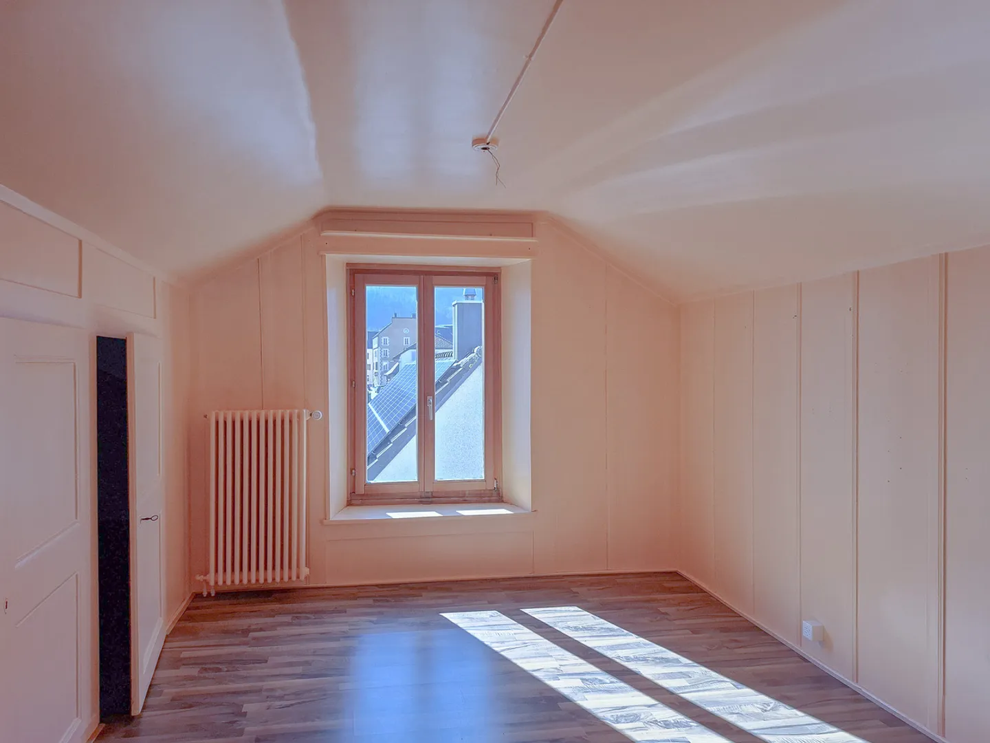 Maison villageoise de 6 pces Au bord de la rivière avec petit jardin - Foto 13 di 13