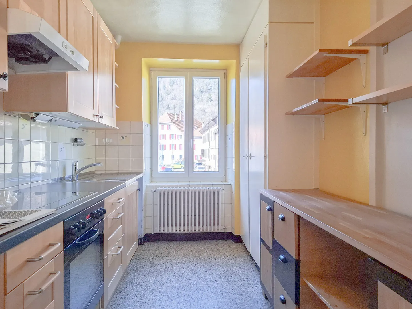 Maison villageoise de 6 pces Au bord de la rivière avec petit jardin - Foto 10 di 13