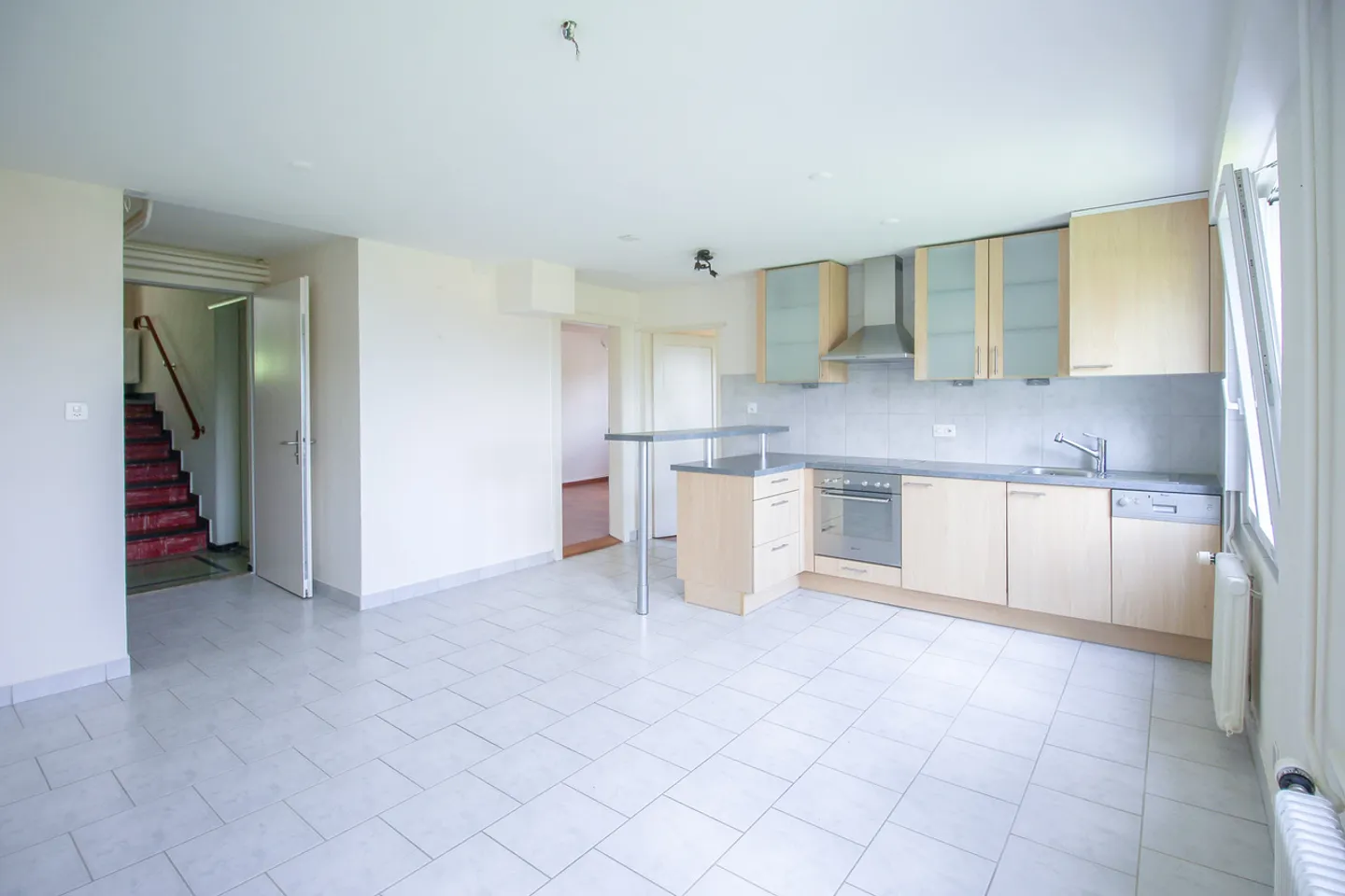 3-room apartment - Garage available nearby the center - Photo 1 of 9