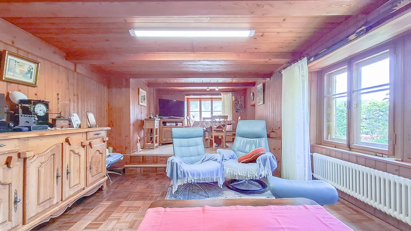 Ancienne ferme sur parcelle de 2'169 m2  + terrain de 6'072 - Foto 8 di 13