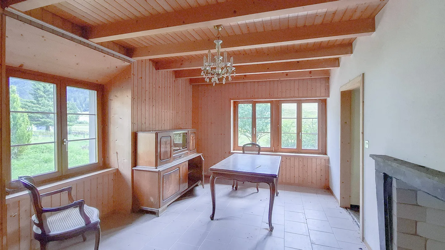 Ferme neuchâteloise à rénover avec grange et maison attenante - Photo 7 sur 13