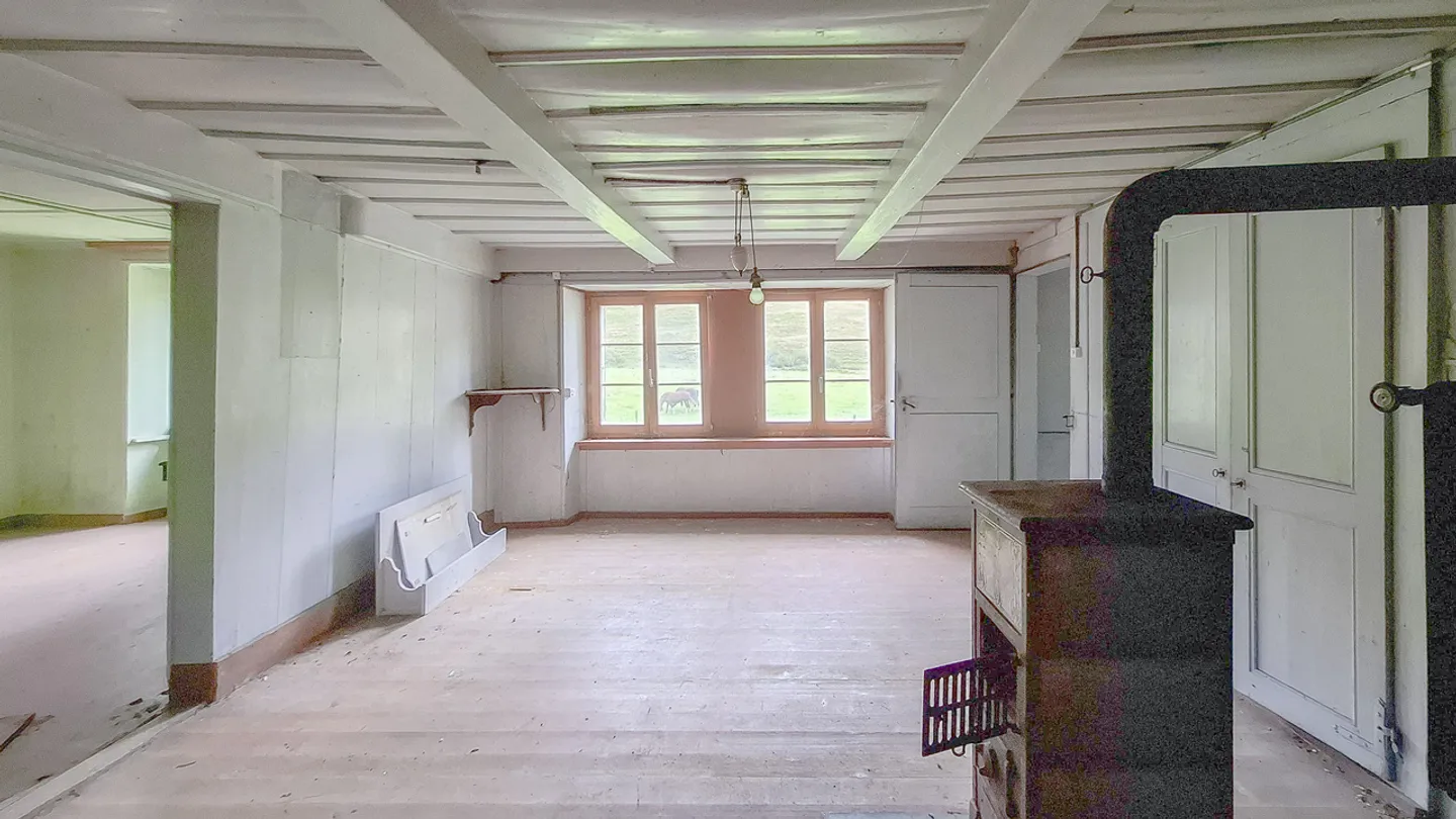 Ferme neuchâteloise à rénover avec grange et maison attenante - Photo 9 sur 13